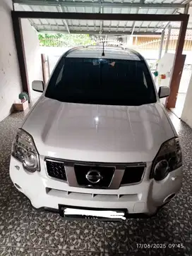 Nissan X-Trail 2012 Bensin