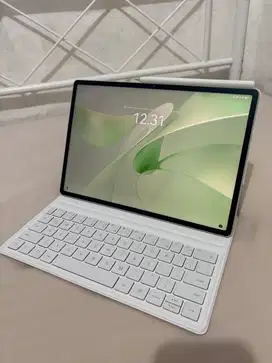 Matpad bekas kondisi 95-98% seperti baru, performa lancar, layar mulus