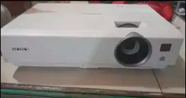 Infokus Sony VPL DW