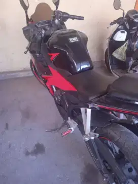 HONDA CBR 150R 2019
