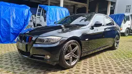 BMW 320i 2012 Bensin