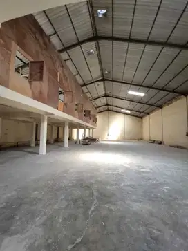 SEWA GUDANG MANUKAN LUAS 1600 AKSES CONTAINER 40FT BAGUS JARANG ADA