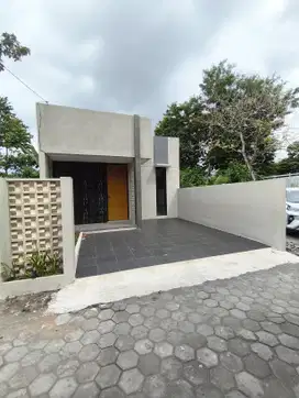 Selatan SD Model, Rumah Minimalis Harga Murah