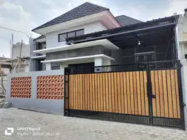 Rumah Mewah dekat Stadion Maguwoharjo
