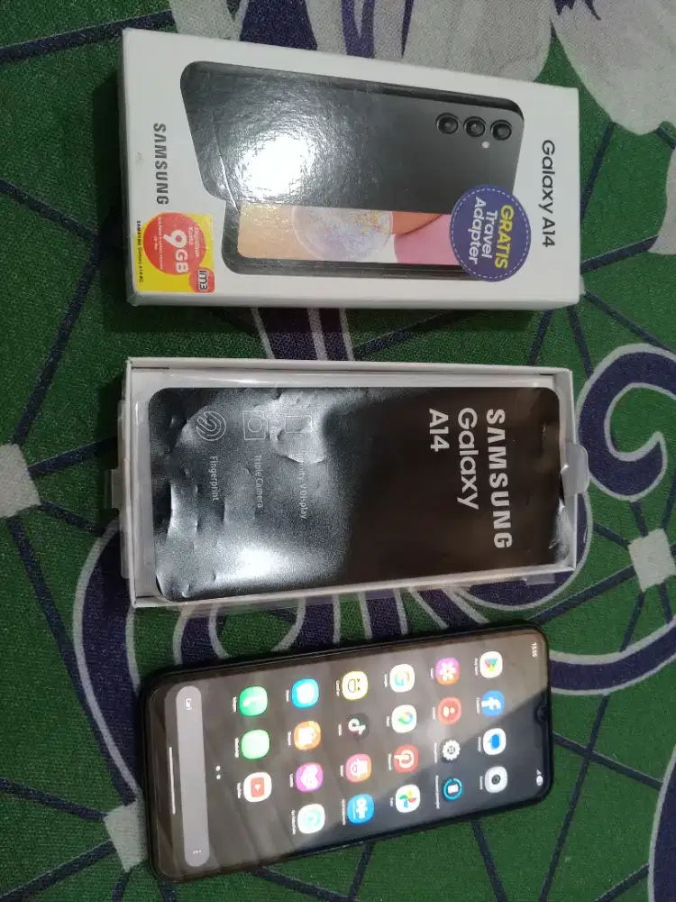 Di jual hp Samsung a14 ram 6gb/128gb
