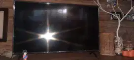 Tv 43 in Lg 43UK6300 PTE layar putih suara normal