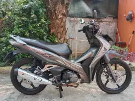 Honda Supra X 125 cw fi helm in th 2014 pajak on