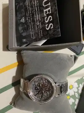 Jam guess baru lengkap box dusbag