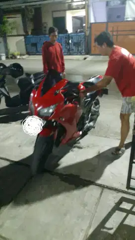 Honda cbr 150 thn 2015