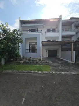 Rumah Bagus Siap Huni di Cluster Waterpoint Citra Raya