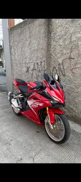 CBR 250CC Kondisi baru