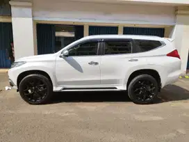 KM LOW Mitsubishi Pajero dakar 2019 sunroft