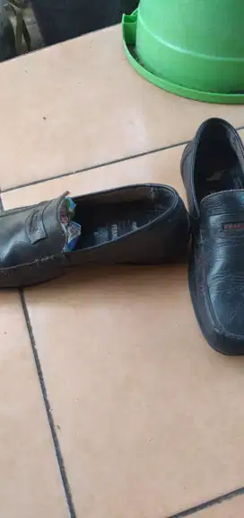 Jual sepatu Kulit