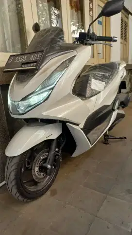 Pcx 160 taun 2022 (simpanan 27Km)