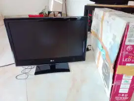 TV LED LCD LG 22 Inchi
