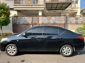 Nissan Almera 2013 Bensin