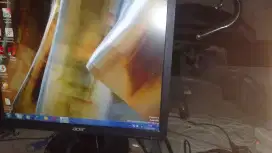 Monitor LED Acer 17 inc kotak