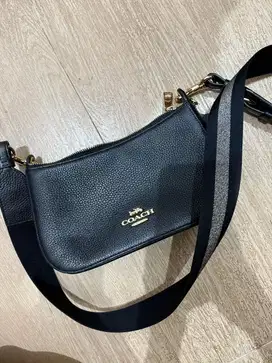 Coach Jes Baguette Bag