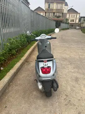 Jual vespa Piagio 125