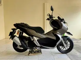 Honda ADV 150 CBS ISS MULUSSS Pajak Hidup Panjang Surat Lengkap