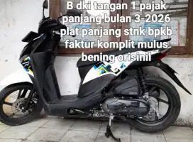 Honda beat f1 2016 stater halus cw asli hitam putih B dki tangan 1