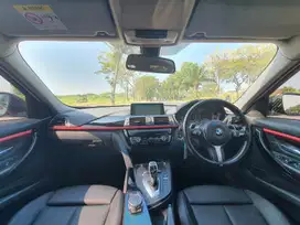 BMW 320i 2015 Bensin