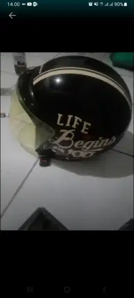 Helm carglos ukuran L