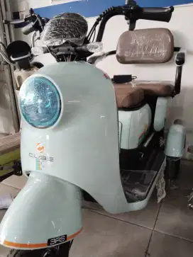 CICILAN SEPEDA LISTRIK RODA TIGA