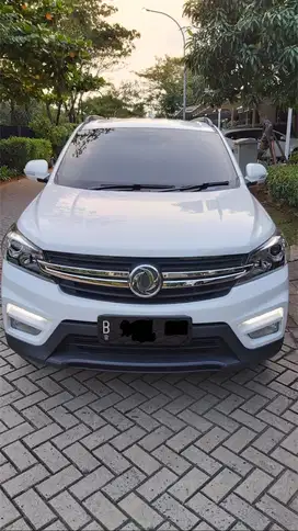 DFSK GLORY 560 warna Putih