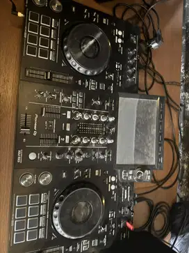 DJ pioneer XDJ l-RX3
