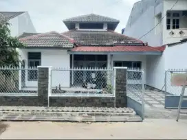 Rumah nyaman siap huni dalam perumahan jagiwaringin