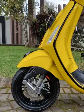 Vespa Primavera S 150 ABS IGet pmk 2024 Odo 6rb Yellow Sole Koko Motor