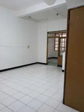 Ruko Strategis Area Ramai di Taman Kopo Indah 2 Bandung
