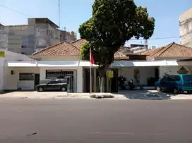 Rumah lama strategis bisa usaha mainroad bandung