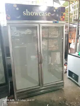 SHOWCASE KAPASITAS 1000 LTR, (RYU SING )