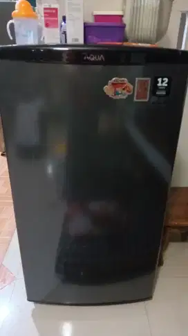 Jual freezer aqua