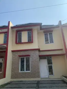 Rumah 2 lantai dengan view danau free design