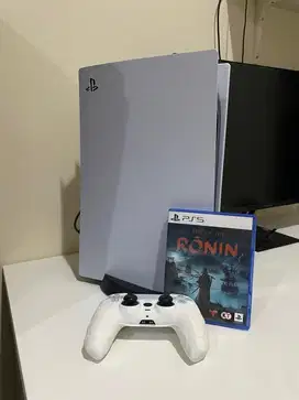 PS 5 Disc Version CFI 12 playstation 5