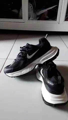 Nike skate running size 43