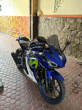 DIJUAL R25 MOVISTAR 2016 LOW KM