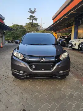 LOW KM 53 RB! PAJAK 01.26 HRV E AT 2025 MOBIL GANTENG LIKE NEW!!!