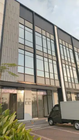 Disewakan ruko 3 lantai di kawasan komersil Fatmawati