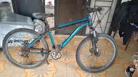 Sepeda gunung Genio