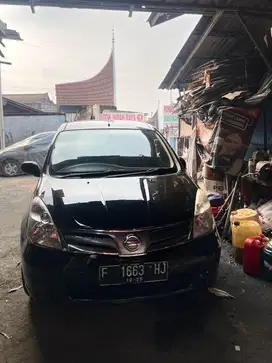 Grand livina manual low km