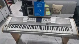 Keyboard Yamaha DGX-505