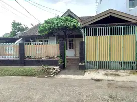 Rumah Perlu Renovasi Harga Murah  8956