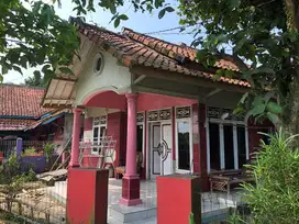 Dijual rumah nenek