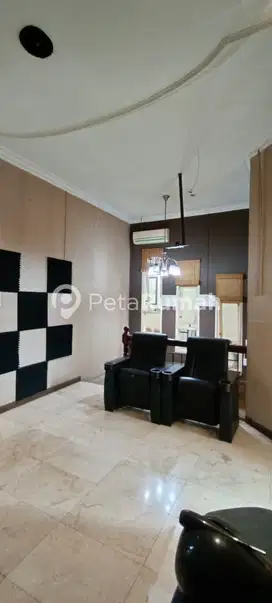 DISEWA VILLA JALAN KARYA WISATA  KOMPLEK CITRA WISATA