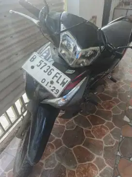 Supra X 125 helm in tahun 2012