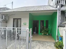 Rumah dijual Di Depok timur depan